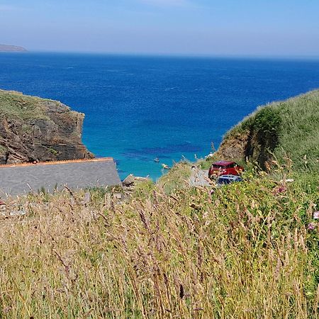 Farm Accommodation - The Lizard Peninsula, Cornwall Helston Bagian luar foto