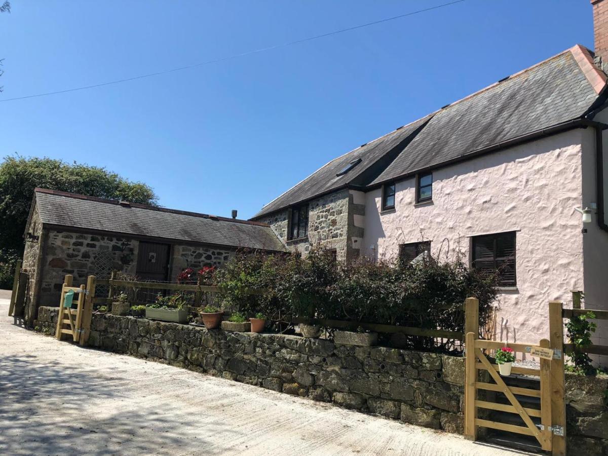 Farm Accommodation - The Lizard Peninsula, Cornwall Helston Bagian luar foto