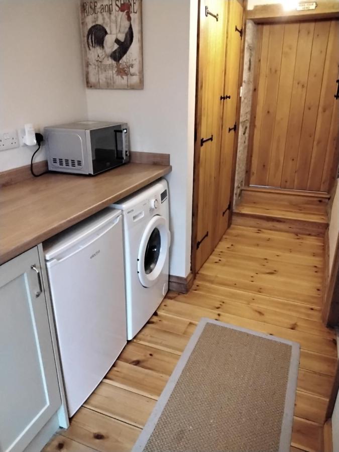Farm Accommodation - The Lizard Peninsula, Cornwall Helston Bagian luar foto